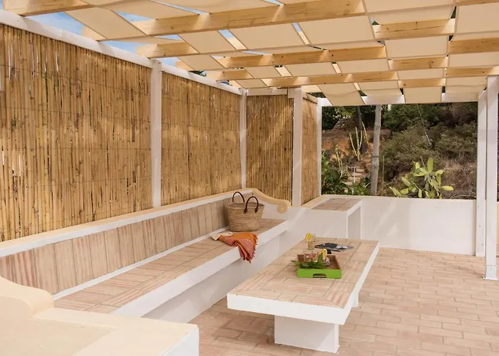 Dom wakacyjny Lovely Rustic Casa Catita With Amazing Roof Terrace Views *