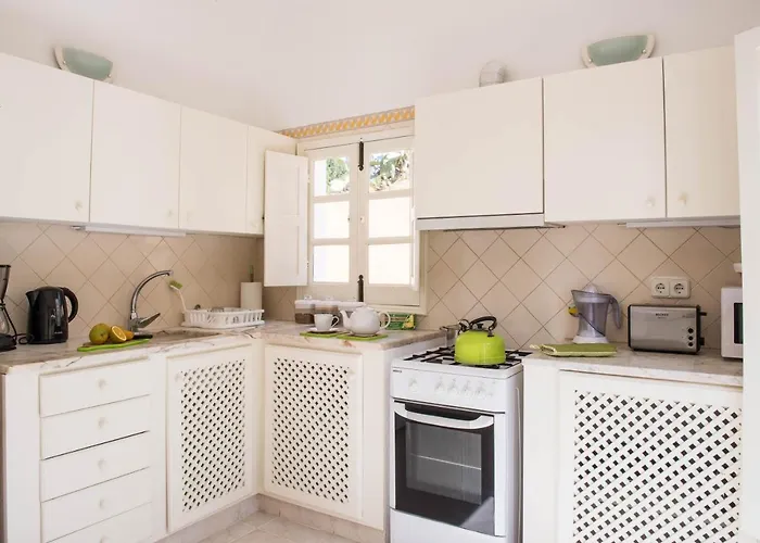 Lovely Rustic Casa Catita With Amazing Roof Terrace Views *
