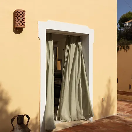 Lovely Rustic Casa Catita With Amazing Roof Terrace Views *