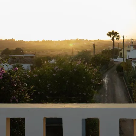 Lovely Rustic Casa Catita With Amazing Roof Terrace Views Дом отдыха Тавира